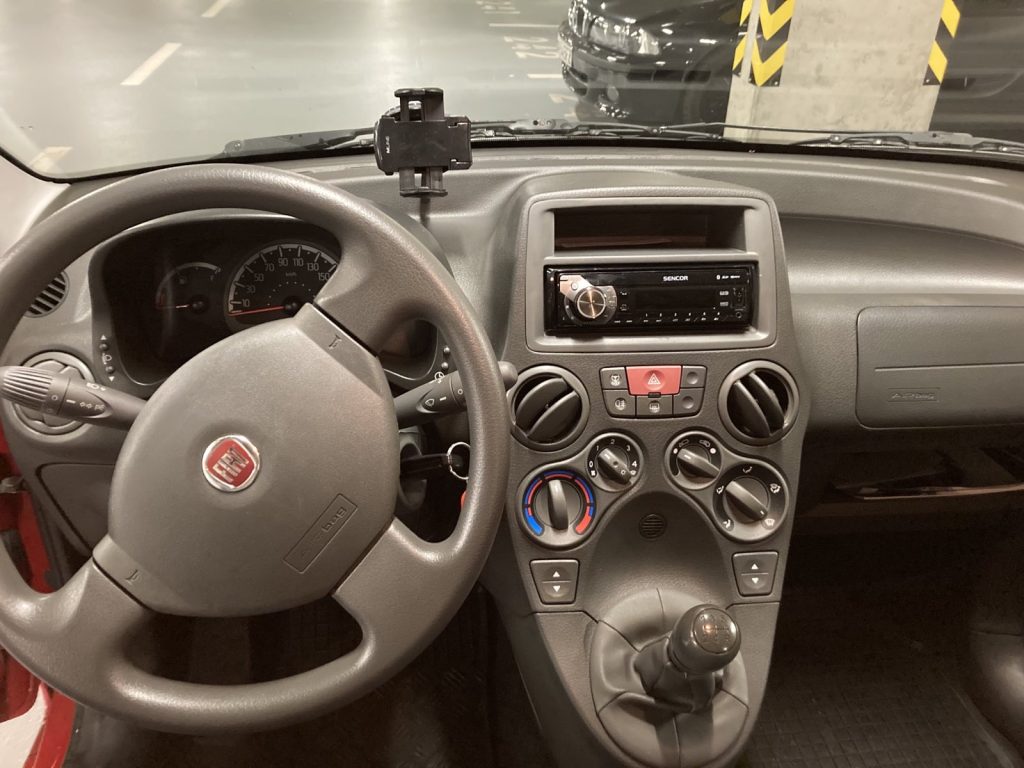 autopožičovňa v bratislave interiér fiat panda